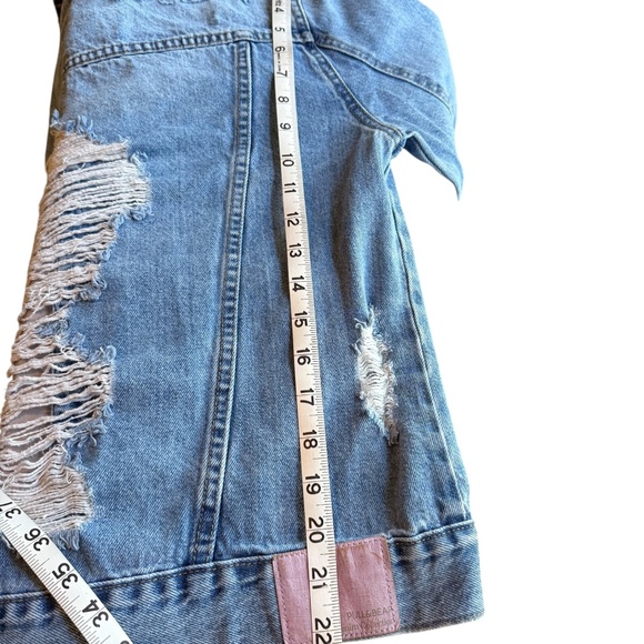 Pull & Bear Distressed Denim Jacket – Light Wash – Size M (EUR) - Picture 9 of 9